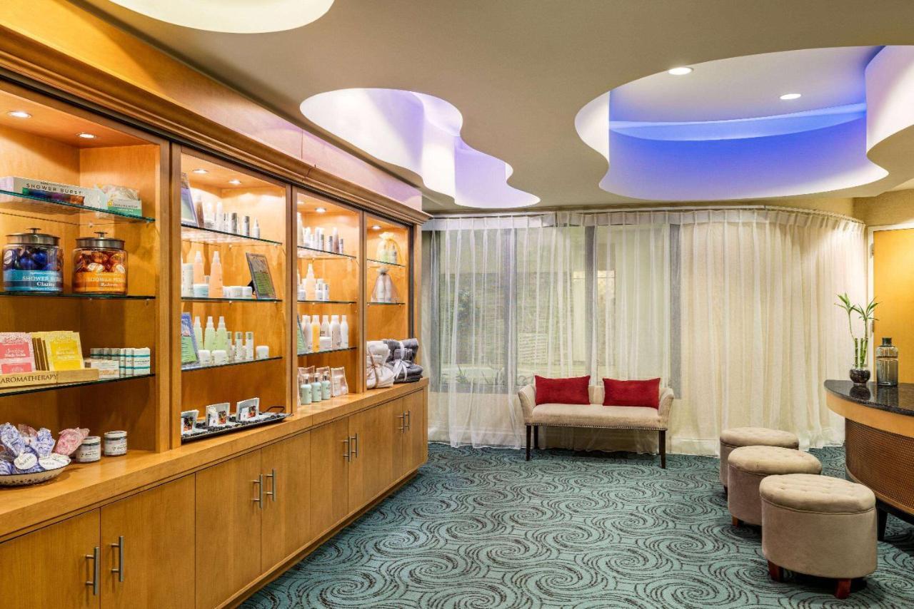 Viana Hotel And Spa, Trademark Collection By Wyndham Westbury Extérieur photo