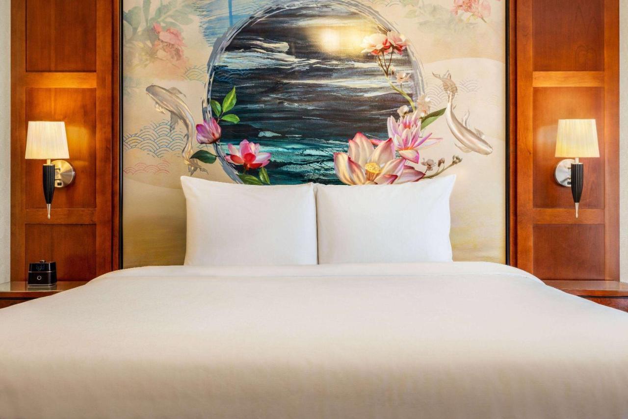 Viana Hotel And Spa, Trademark Collection By Wyndham Westbury Extérieur photo