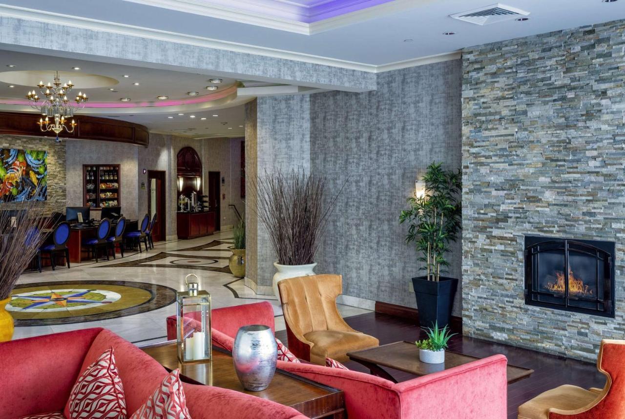 Viana Hotel And Spa, Trademark Collection By Wyndham Westbury Extérieur photo