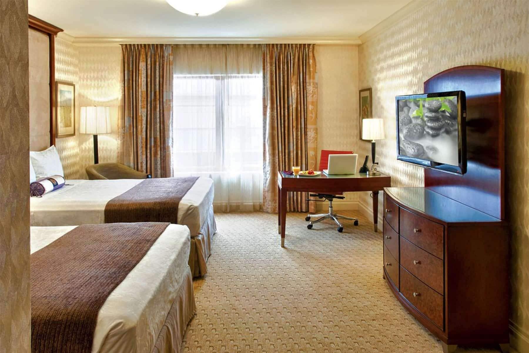 Viana Hotel And Spa, Trademark Collection By Wyndham Westbury Extérieur photo